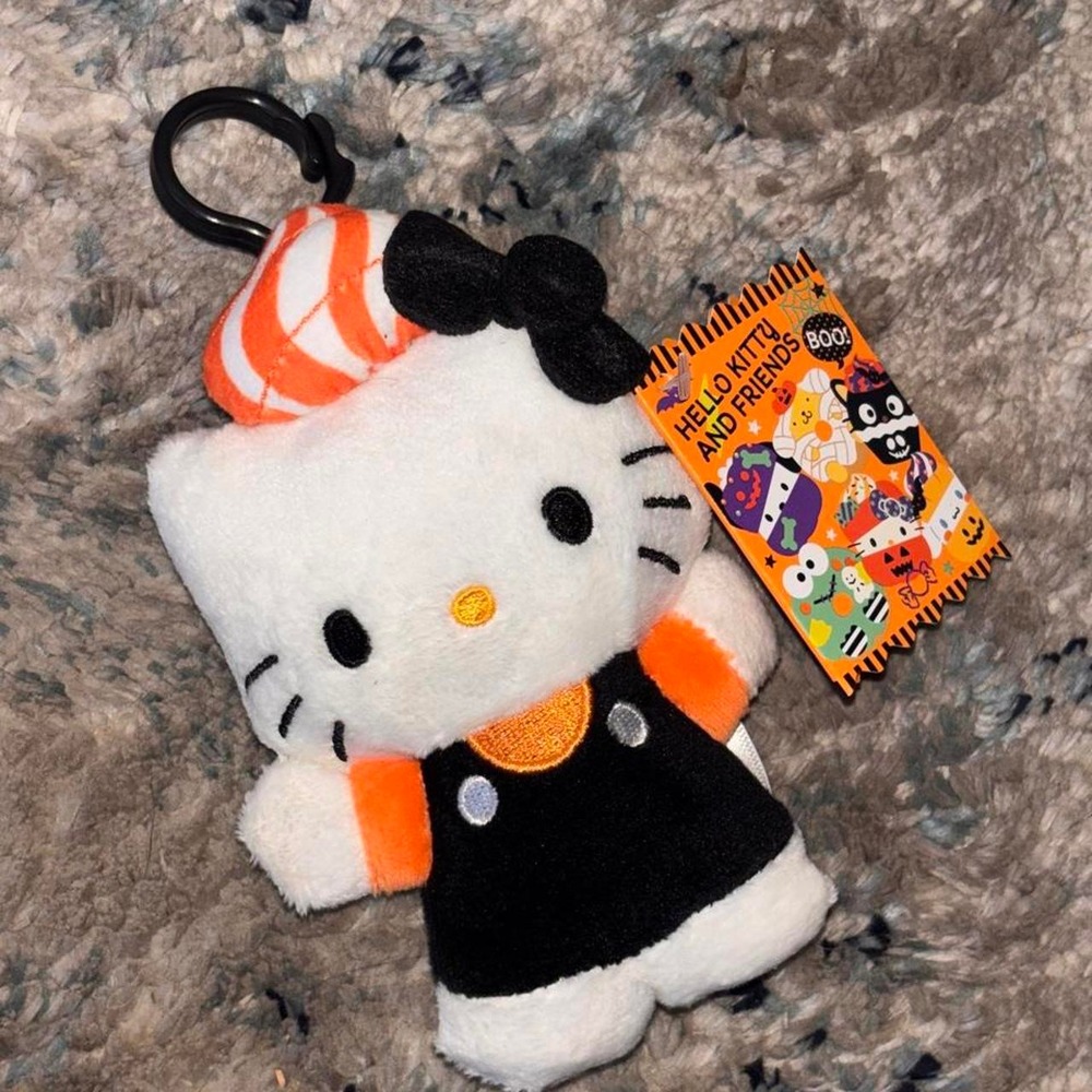 Hello kitty plush Halloween backpack or bag clip 2 keychain clip 2026